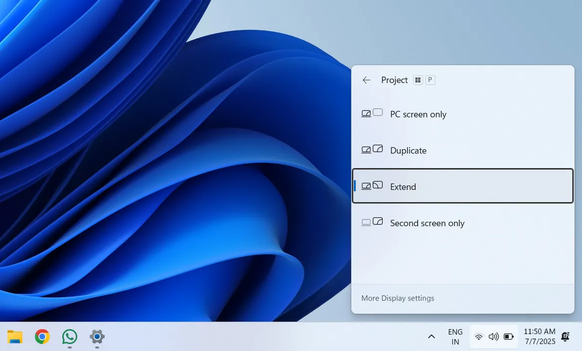 Menu cài đặt chiếu màn hình (Project) trên Windows 11, hiển thị các tùy chọn như Duplicate, Extend, Second screen only