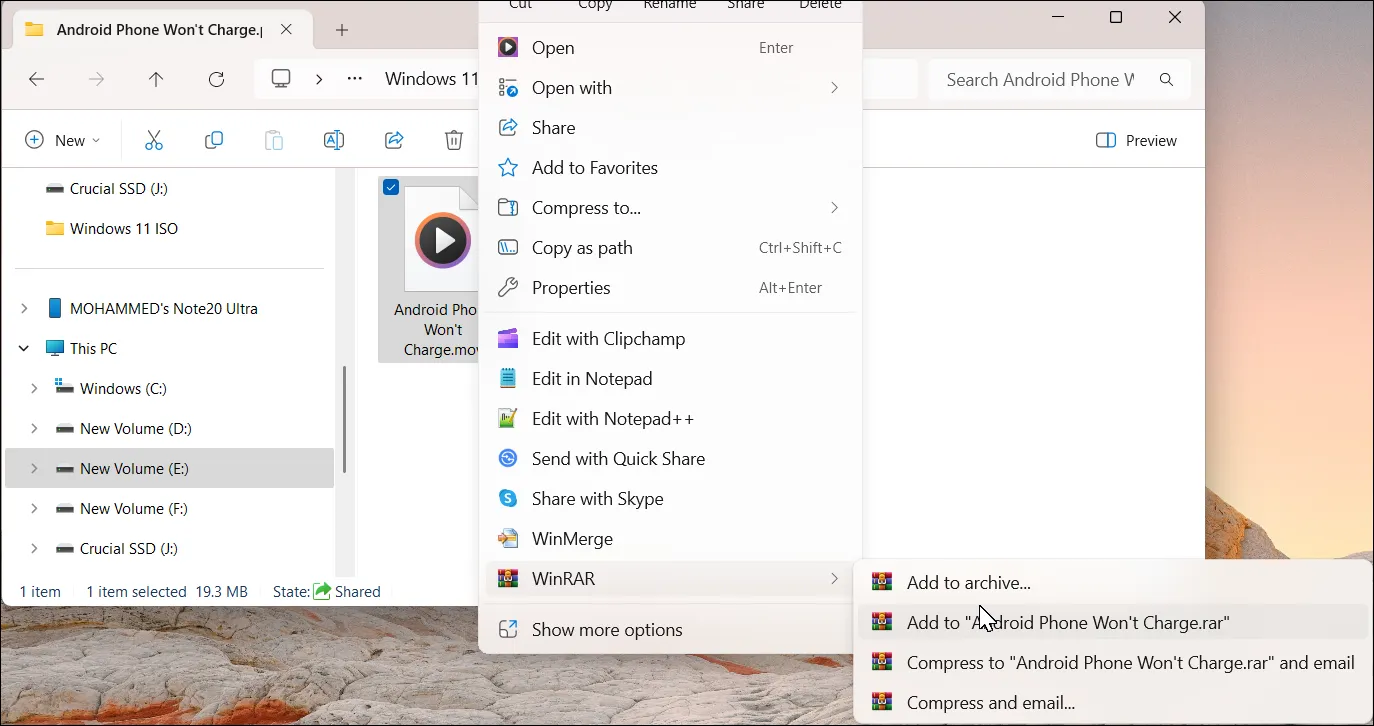 Menu chuột phải File Explorer hiển thị tùy chọn thêm vào kho lưu trữ của WinRAR