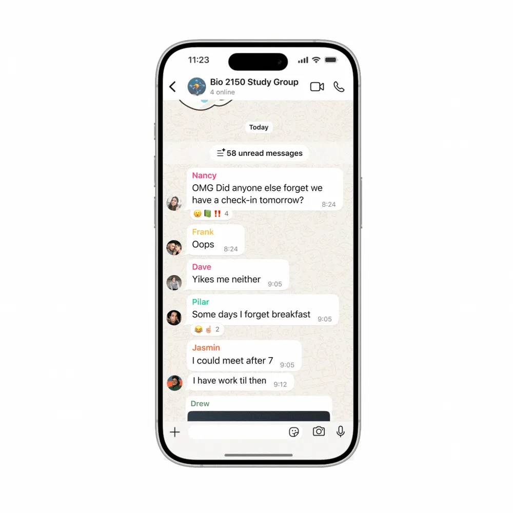 Meta AI tóm tắt tin nhắn chưa đọc trên WhatsApp với giao diện "Summarize Privately"