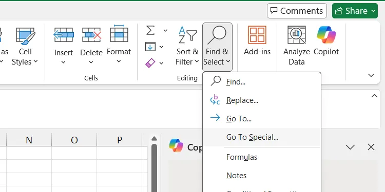 Mở hộp thoại Go to Special trong Excel từ mục Find &amp; Select.