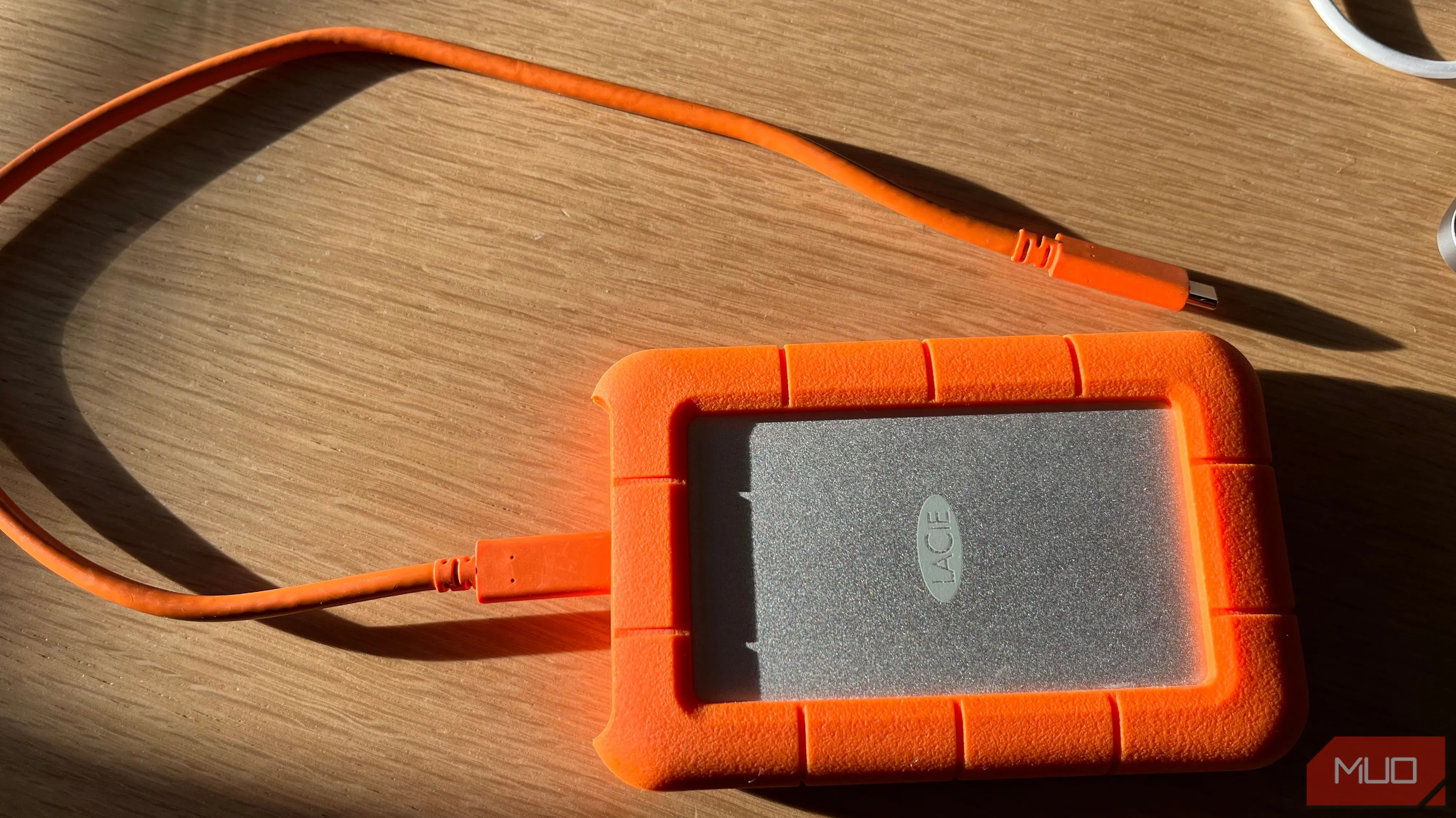 Ổ cứng di động LaCie Rugged USB-C, một giải pháp sao lưu dữ liệu vật lý đáng tin cậy