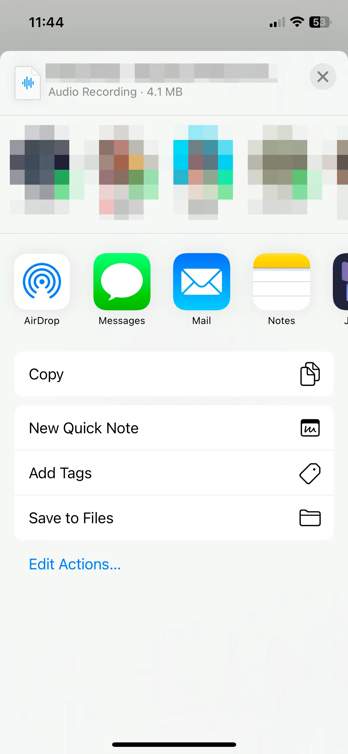 Sao chép tệp âm thanh từ ứng dụng Tệp vào bảng nhớ tạm để sử dụng làm âm thanh sạc iPhone