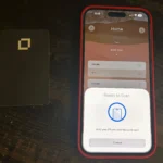 Thẻ ngân hàng có chip NFC và biểu tượng thanh toán không tiếp xúc, minh họa công nghệ NFC cho Google Wallet