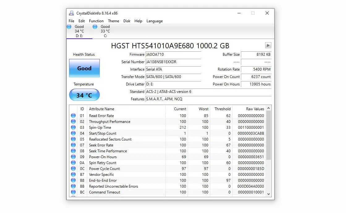 Theo dõi tình trạng sức khỏe ổ cứng HDD/SSD bằng phần mềm CrystalDiskInfo trên Windows 10.