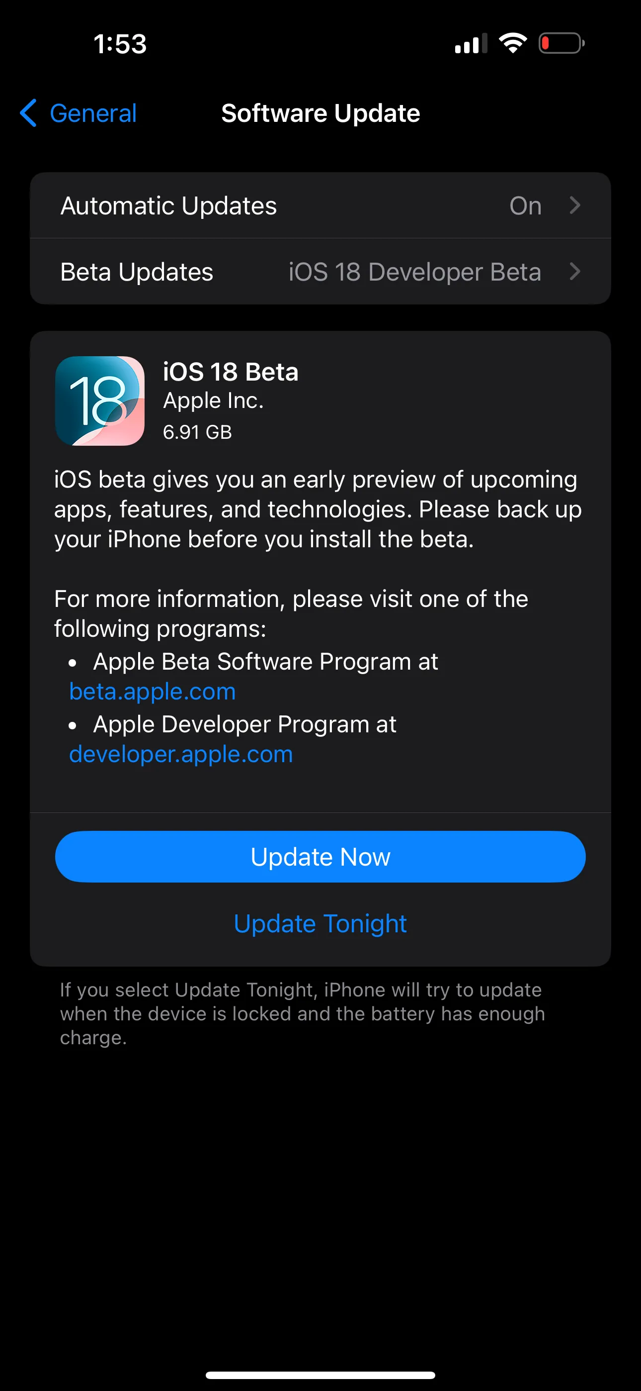 Thông báo cập nhật iOS 18 Beta xuất hiện trên màn hình iPhone, nhấn mạnh tầm quan trọng của cập nhật bảo mật cho smartphone
