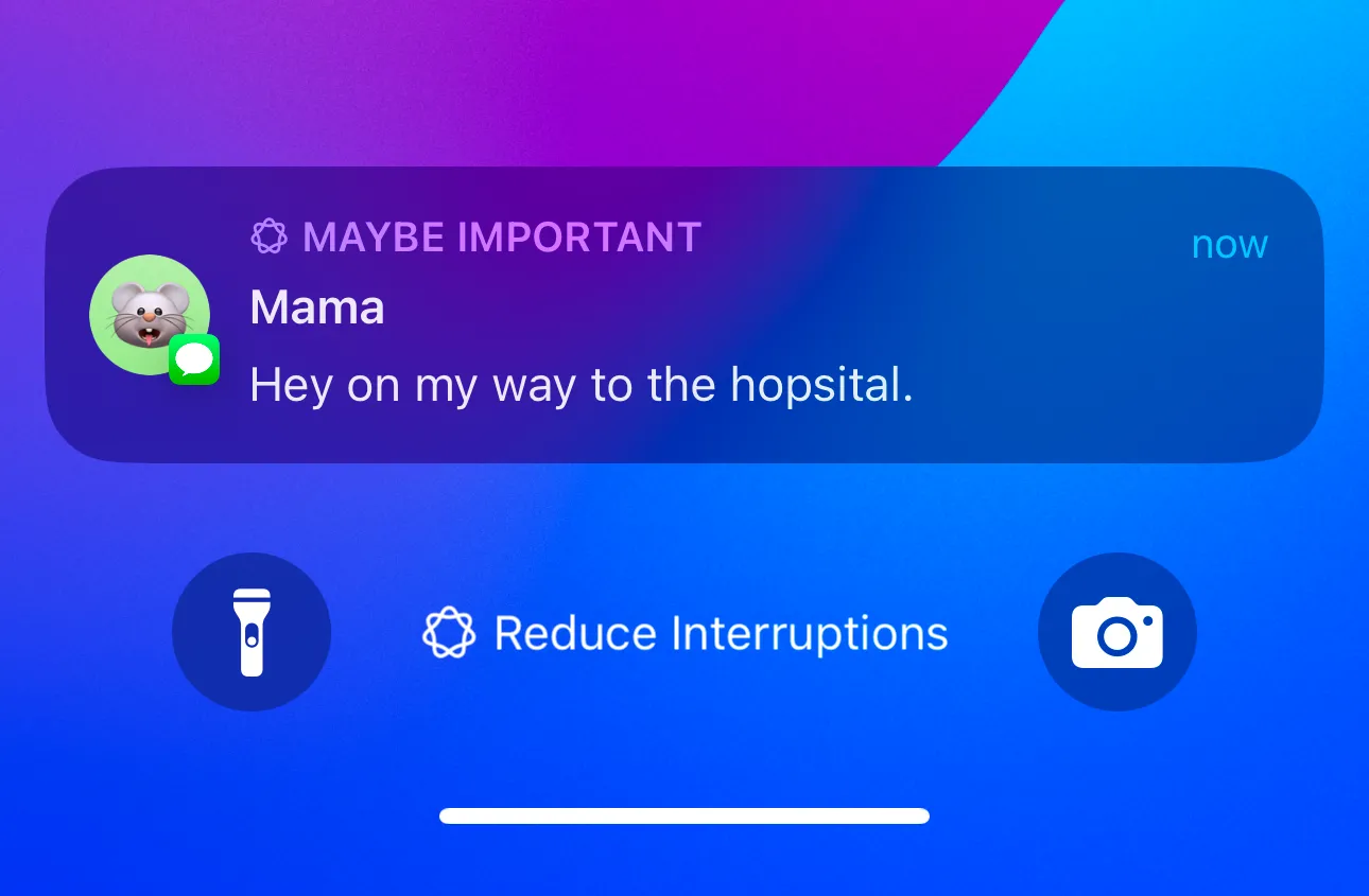 Thông báo "Có thể quan trọng" (Maybe Important) hiển thị trên màn hình iPhone, minh họa cách Reduce Interruptions lọc thông báo khẩn cấp.
