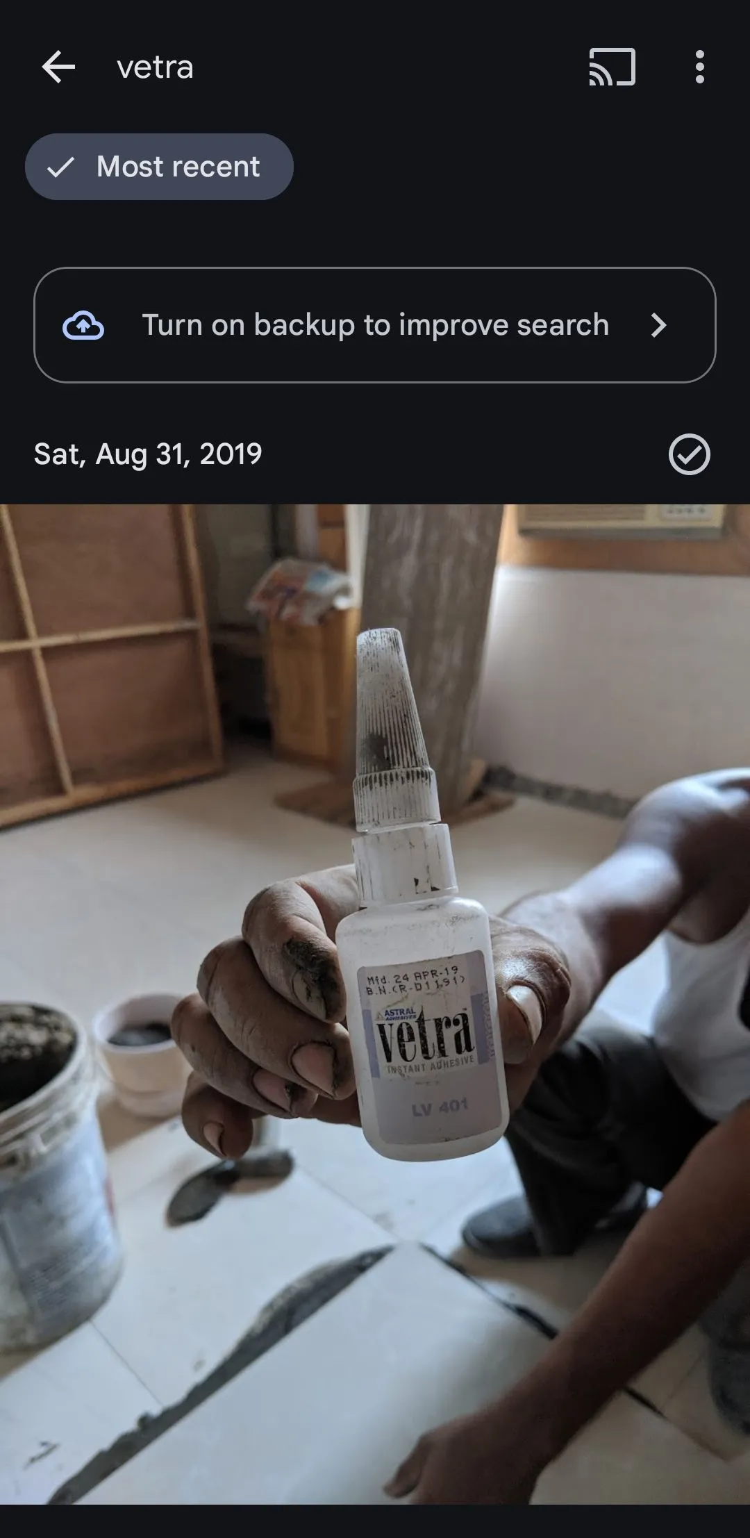 Tính năng tìm kiếm văn bản trong ảnh của Google Photos, hiển thị ảnh có chữ Vetra