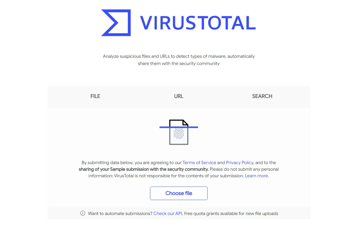 Trang chủ VirusTotal với giao diện đơn giản, cho phép người dùng kiểm tra độ an toàn của một liên kết hoặc tải file lên.