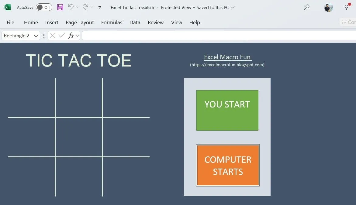 Trò chơi Tic-Tac-Toe được tạo trong bảng tính Microsoft Excel với các ô đã tùy chỉnh thành lưới trò chơi.