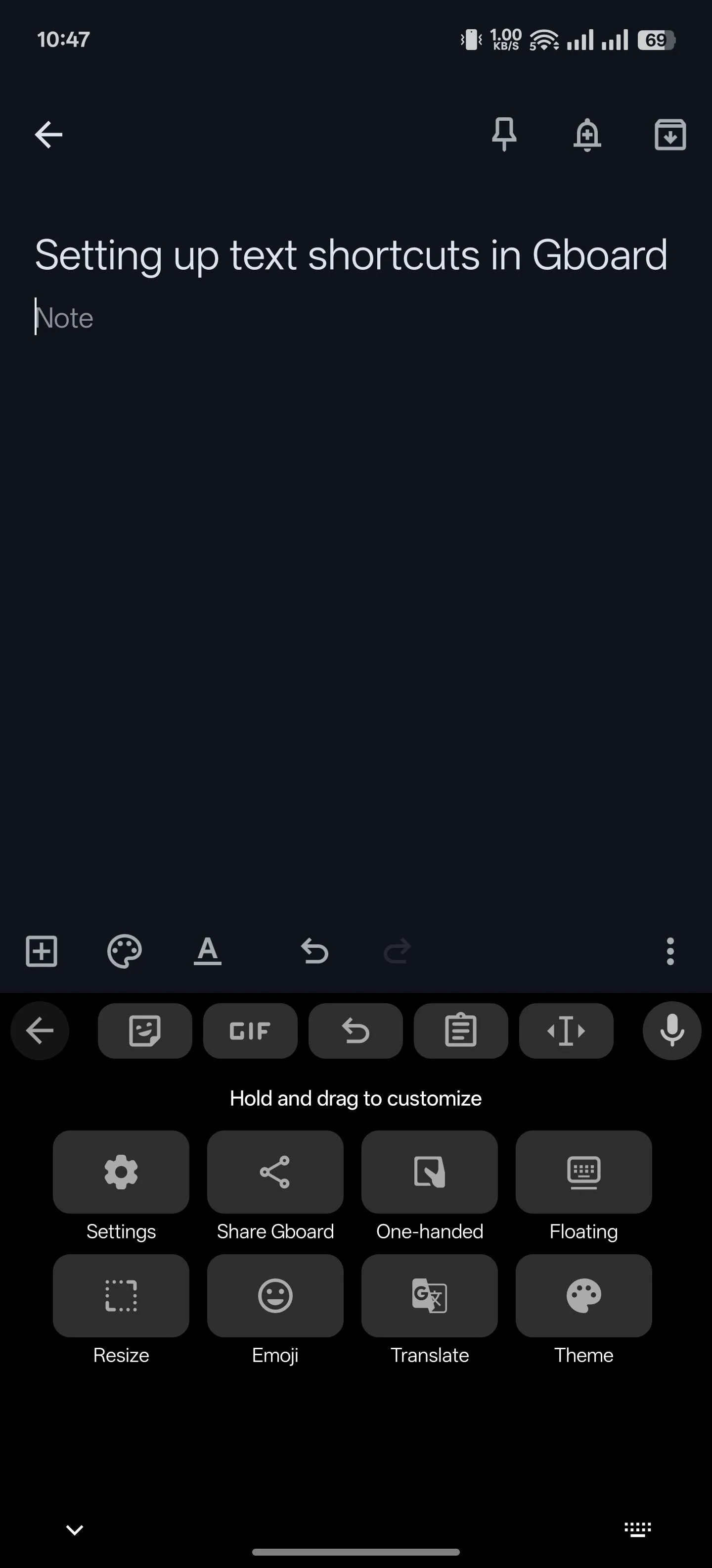 Truy cập cài đặt Gboard trên điện thoại Android để tùy chỉnh.