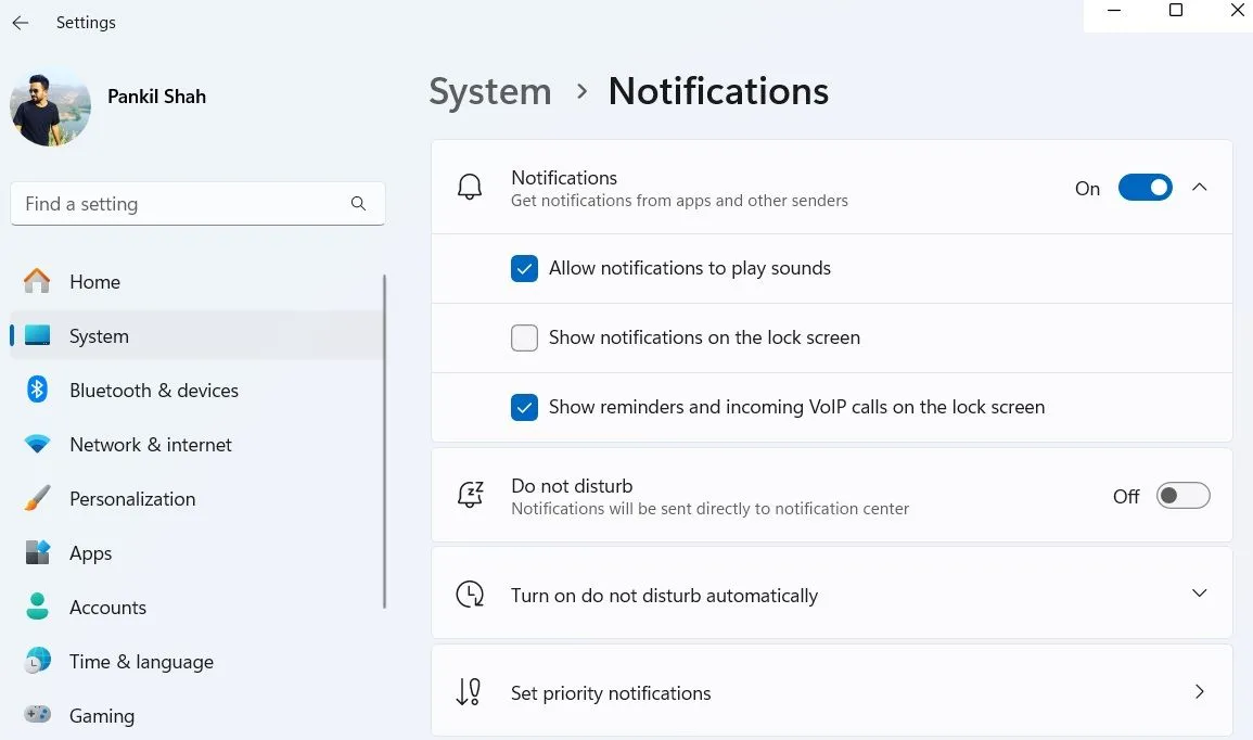 Tùy chọn ẩn thông báo trên màn hình khóa của Windows 11 trong ứng dụng Cài đặt.