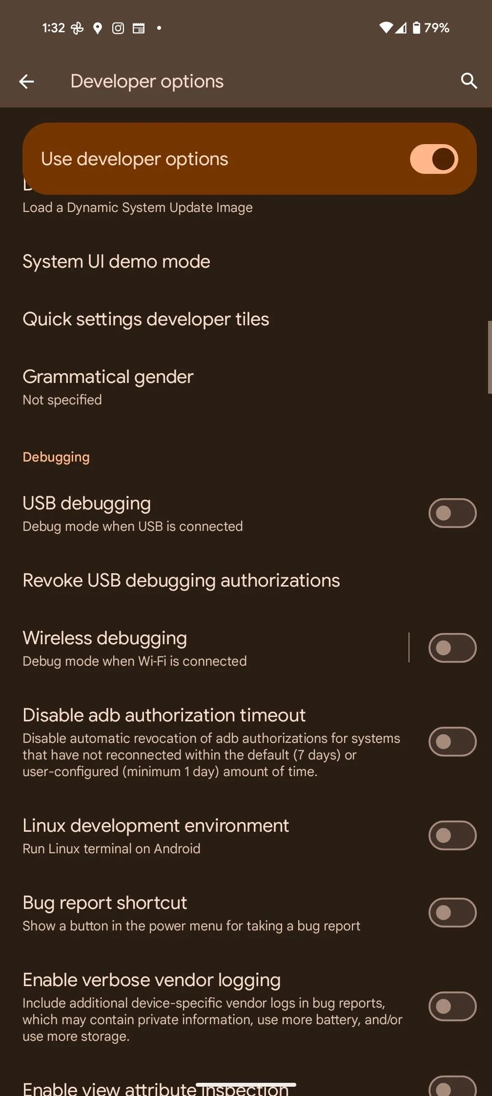 Tùy chọn &quot;Gỡ lỗi USB&quot; trong menu Tùy chọn nhà phát triển Android, cho phép kết nối thiết bị qua ADB