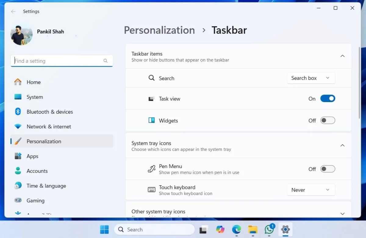 Tùy chọn thanh Taskbar hạn chế trong ứng dụng Cài đặt của Windows 11