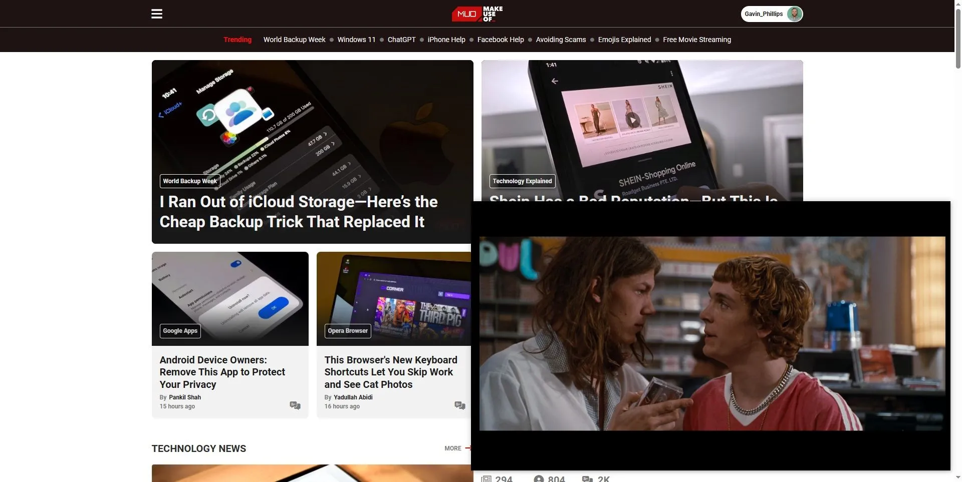Ví dụ về chế độ Picture-in-Picture khi xem Netflix bằng tiện ích mở rộng trên Chrome.