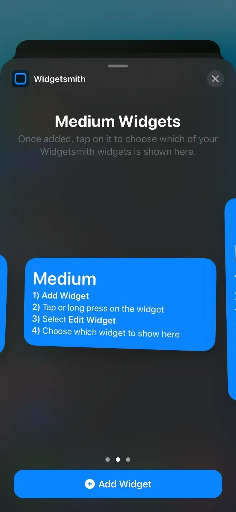 Widget do Widgetsmith tạo hiển thị trên màn hình tiện ích iPhone, trình bày thông tin thời gian và ngày tháng.